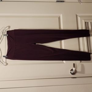 Basic high waisted maroon leggings very soft